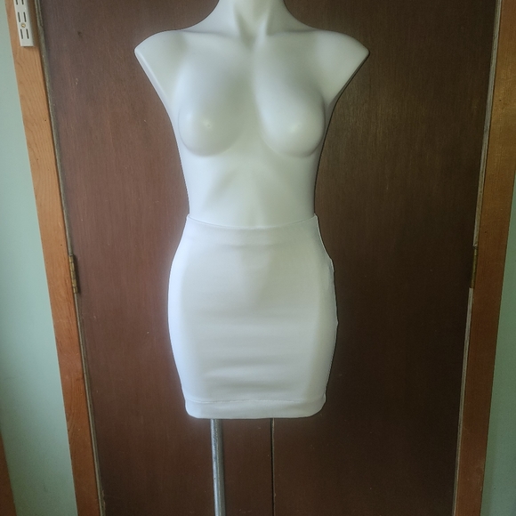 Small pencil skirt business club - Picture 1 of 4